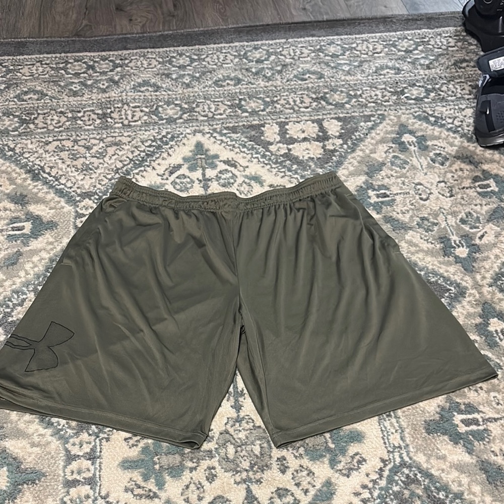 Under Armour Men's Olive Green Shorts